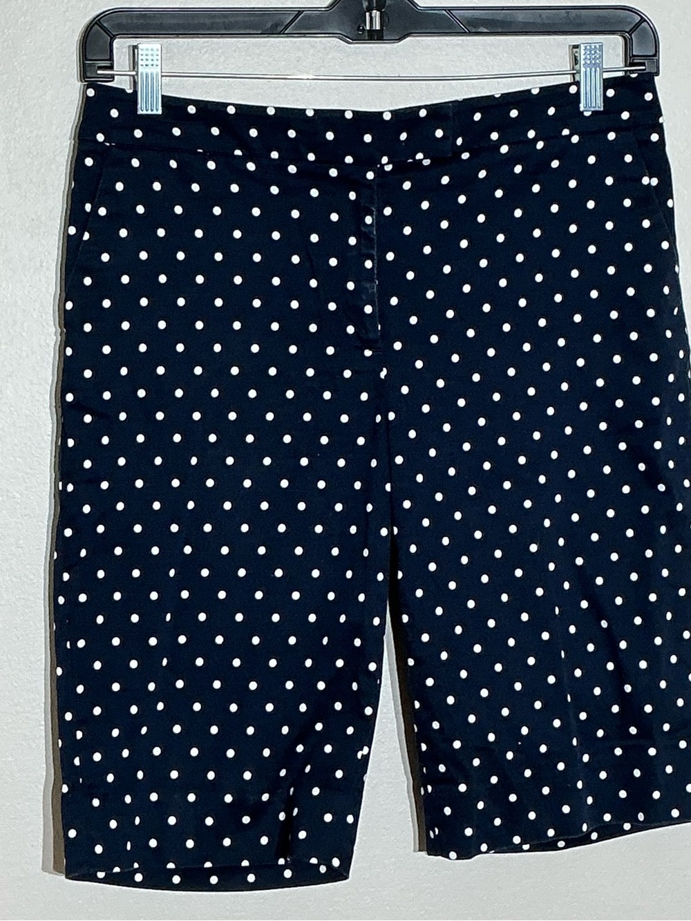 Jones New York Navy with White Polka Dot Bermuda Shorts 6